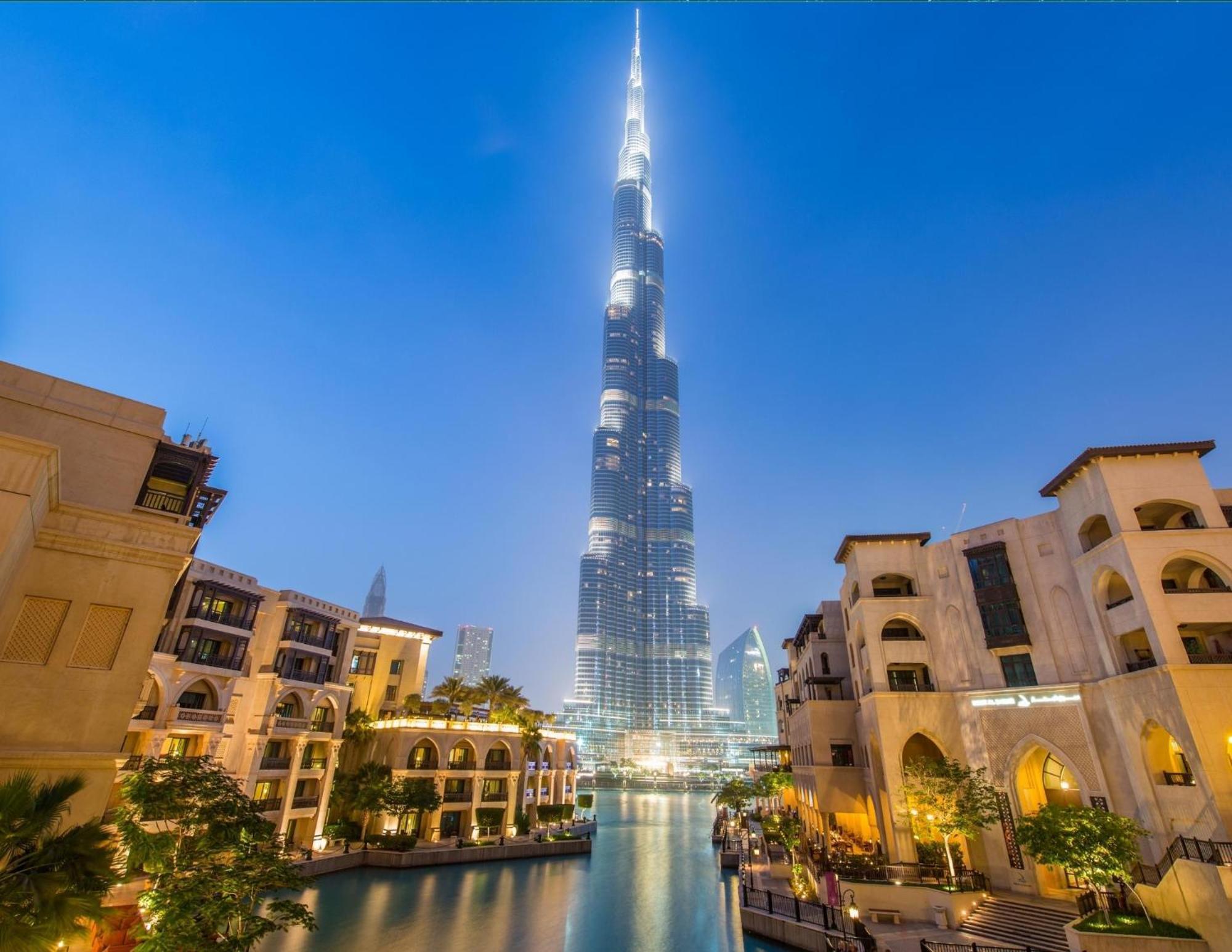ويندهام ديرة فندق 4*