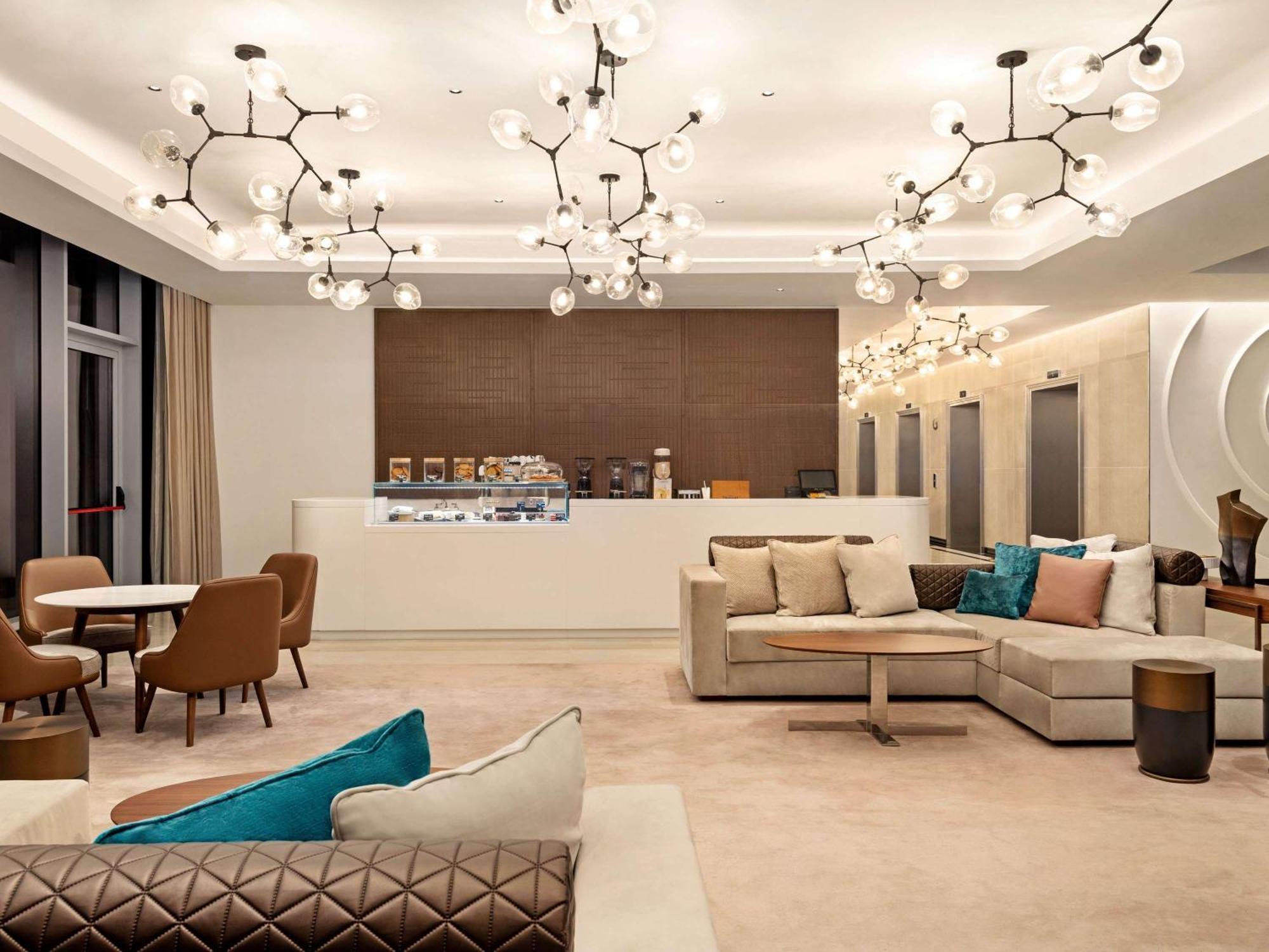 Hotel Novotel Gold District Dubai